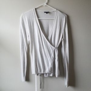 The limited wrap sweater Medium